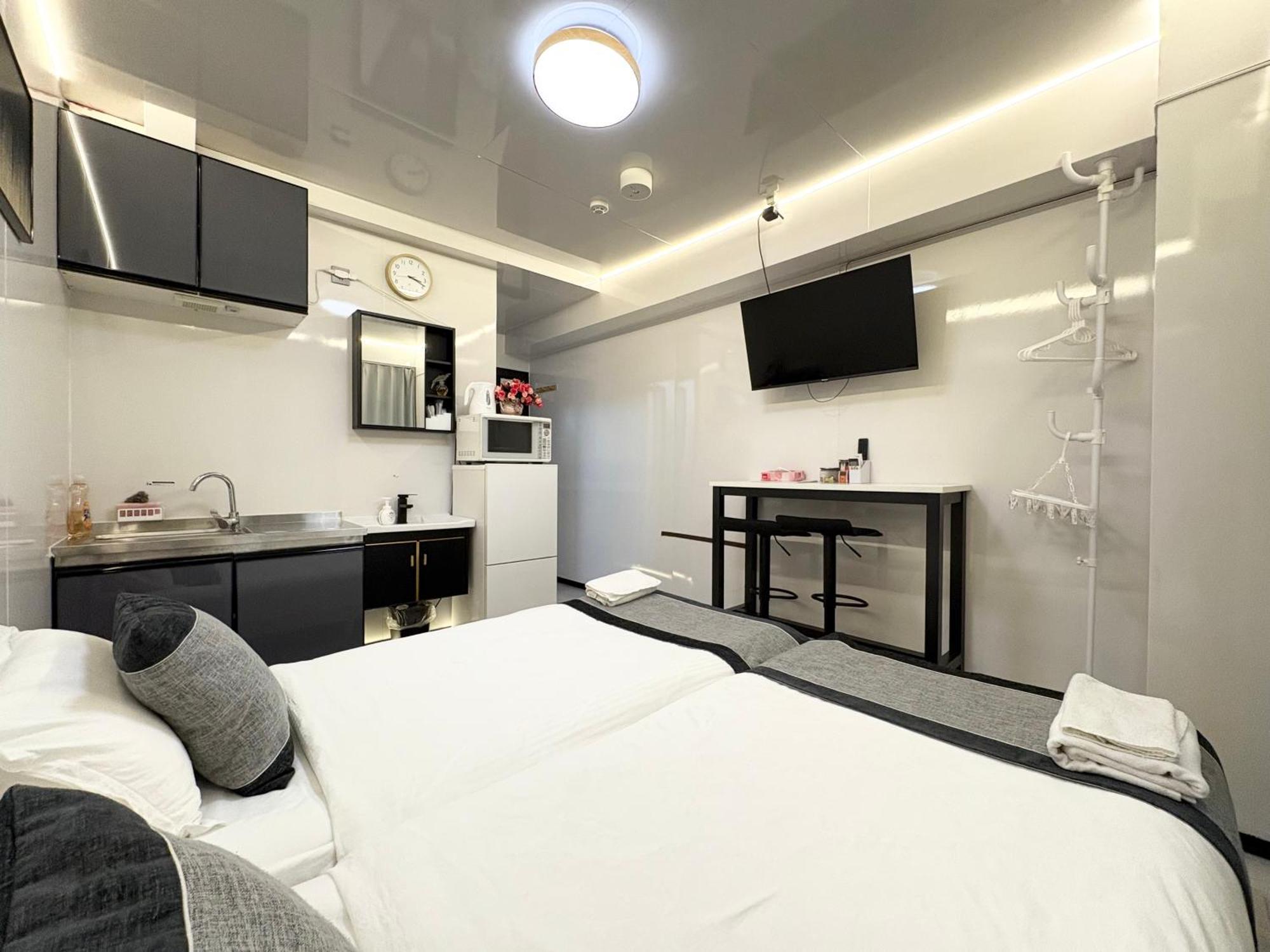 Ueno正和ビル Apartment Tokyo Bagian luar foto